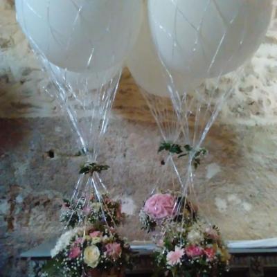 Montgolfieres avec gros ballon et base fleurs