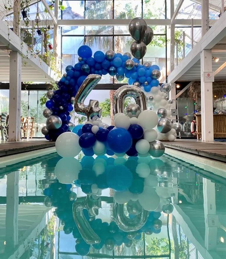 Décor ballon piscine