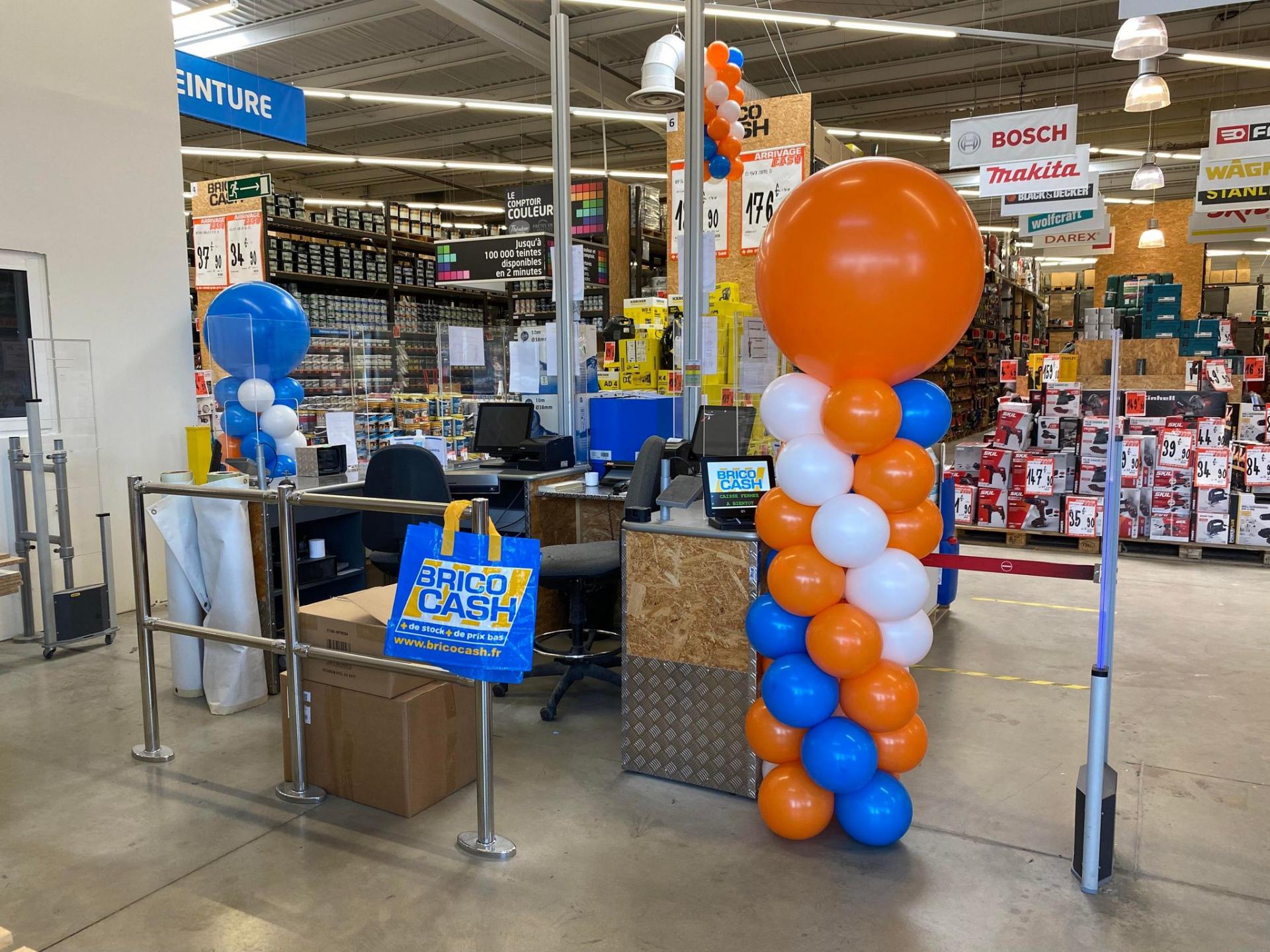 Totem ballons Anniversaire magasin