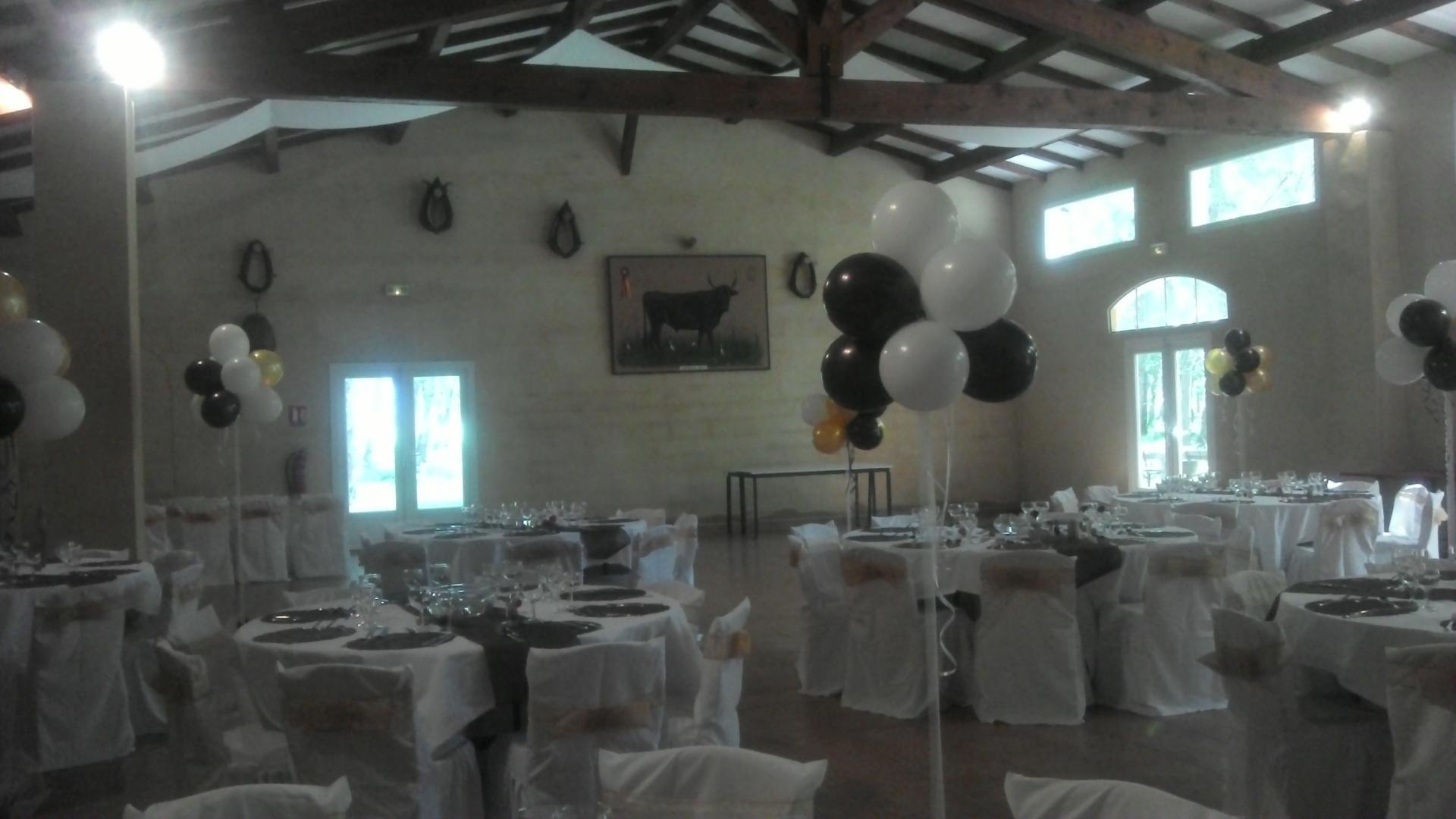 Décors mariage dans un Mas en Camargue