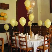 décoration en ballon pour la table des enfants