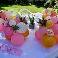 Centre de table ballons et fleurs
