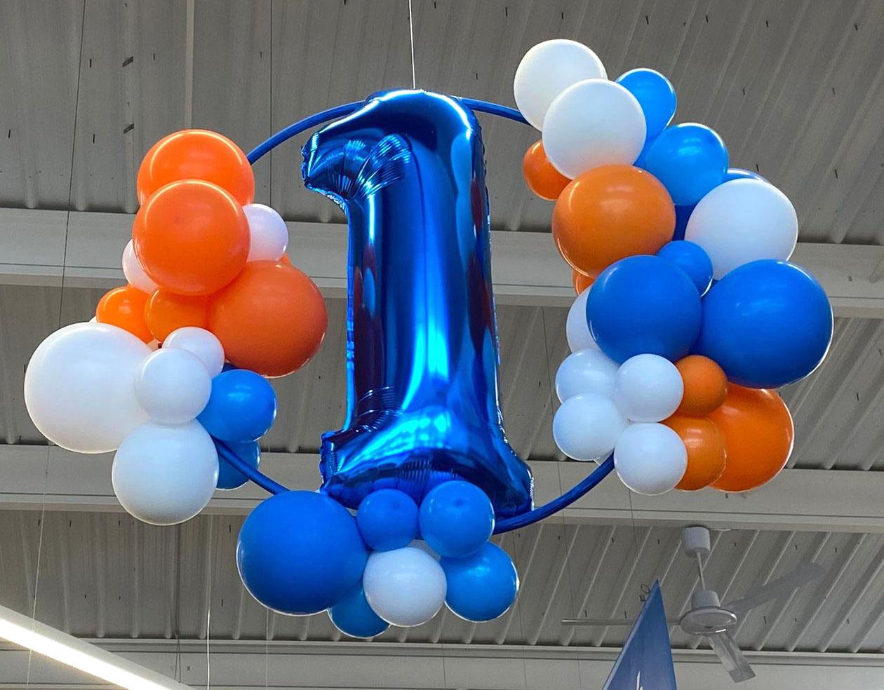 Anniversaire magasin bricolage ballons décoration