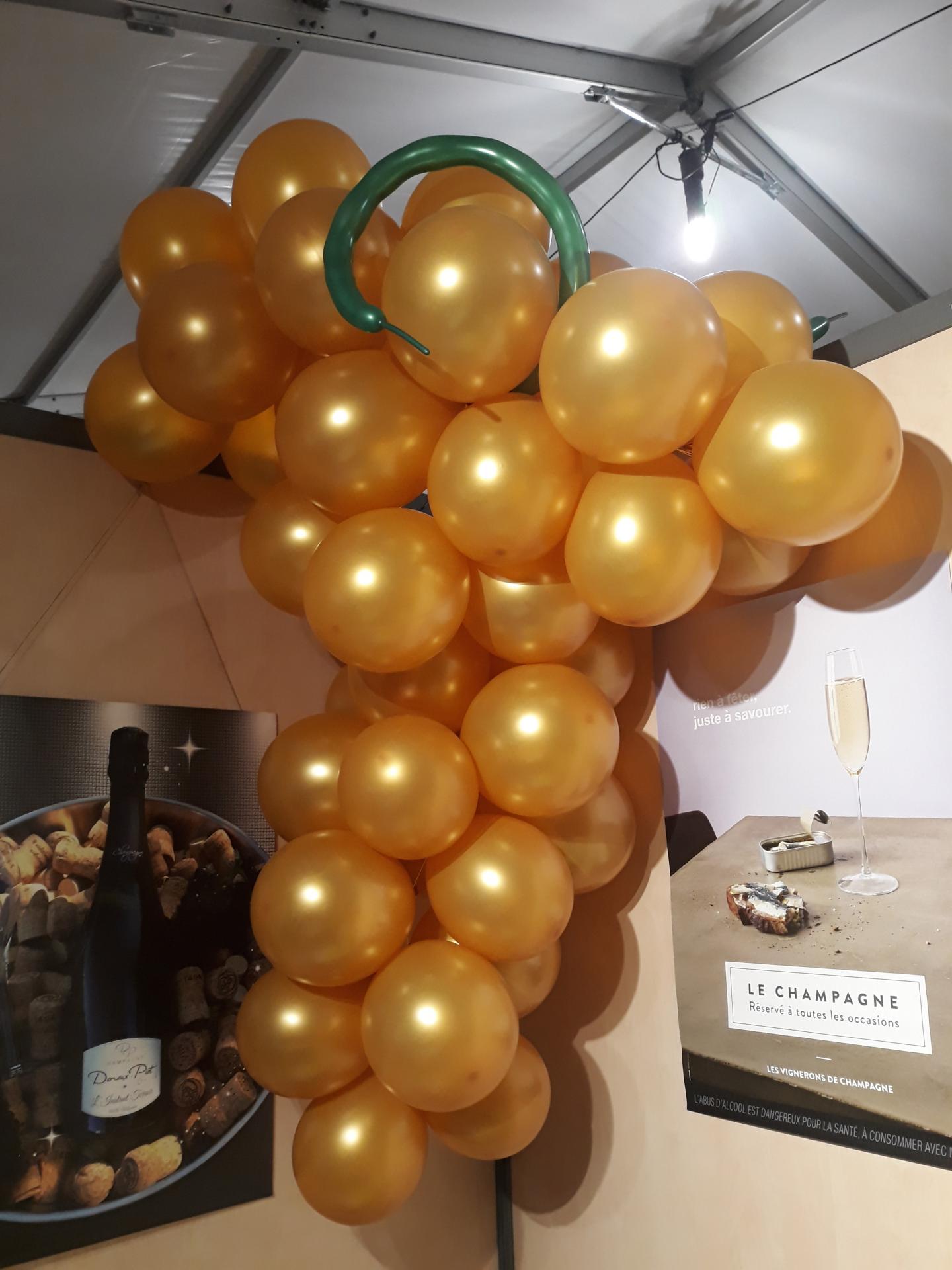 Stand Vin Champagne Décoration avec Grappe