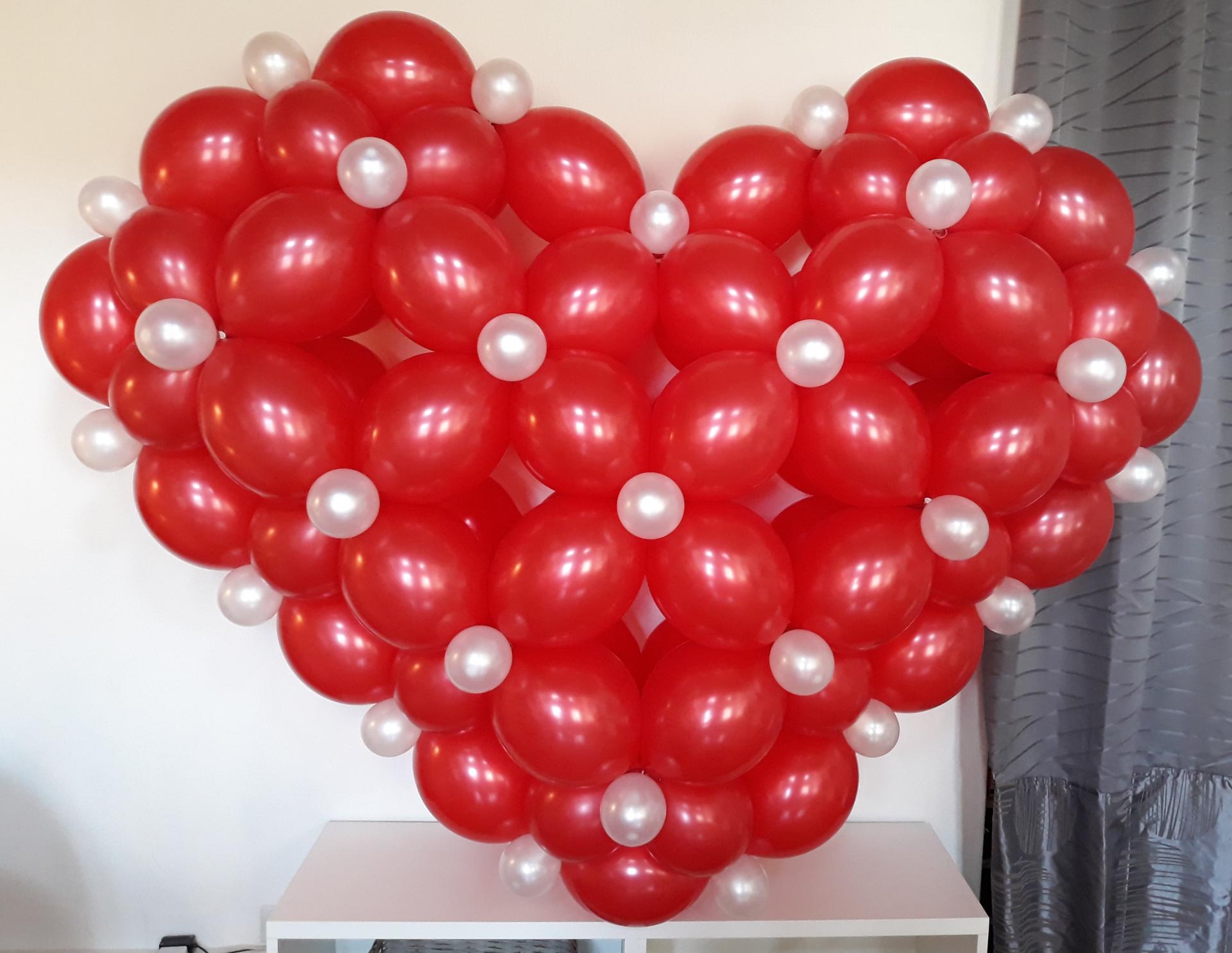 coeur ballon rouge