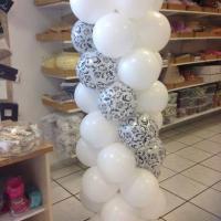 ballons blanc et noir
