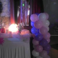 Colonne de ballons pour une Salle de Mariage