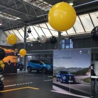 Gros ballons garage voiture