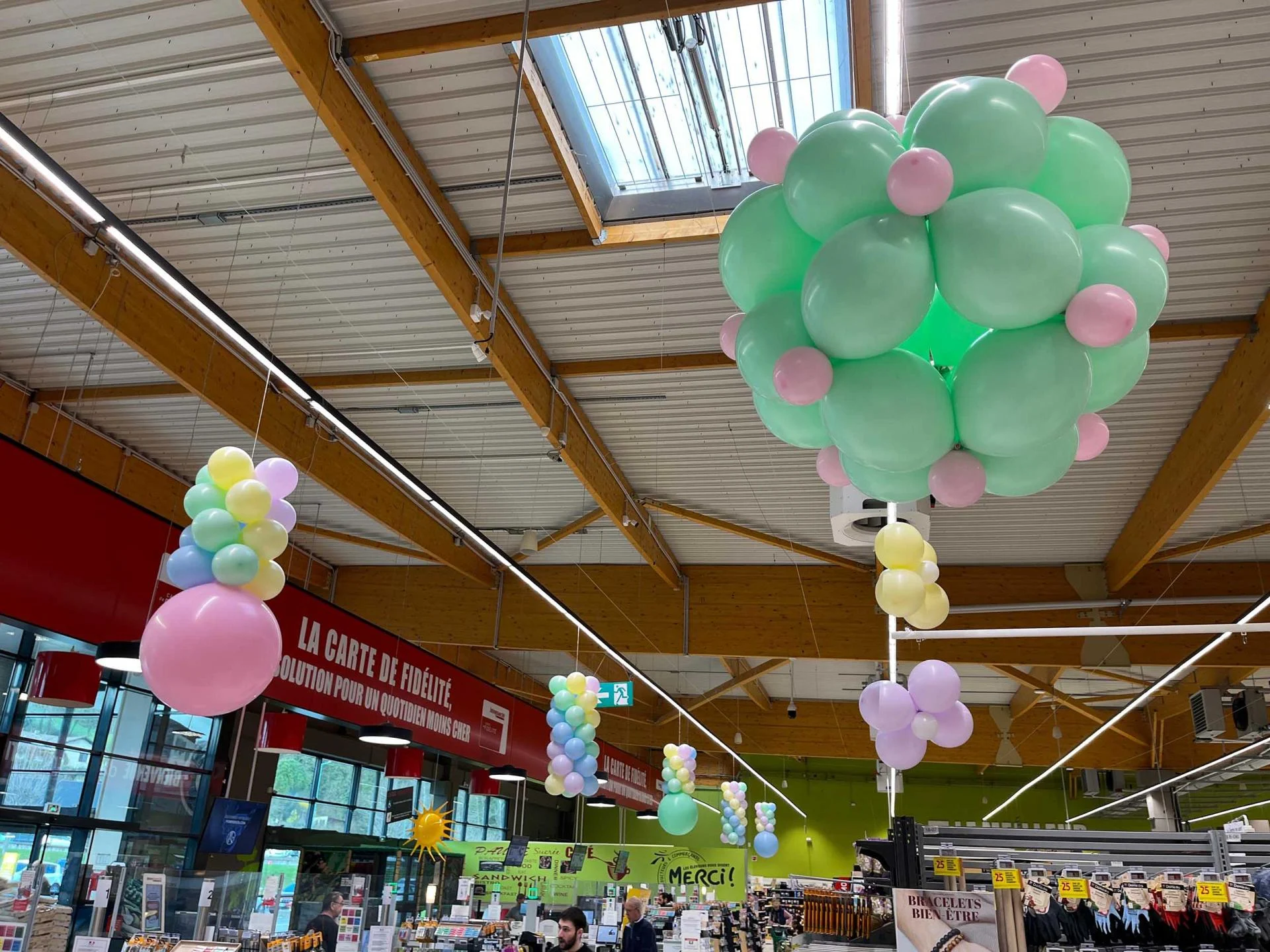 Décoration Pâques Intermarché Drôme