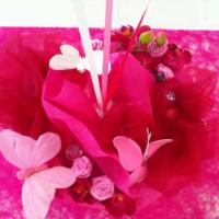 Centre de table papillons et fleurs