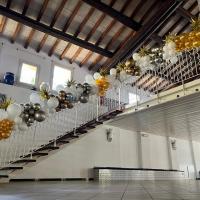 Montpellier Ballons décor escaliers soirée