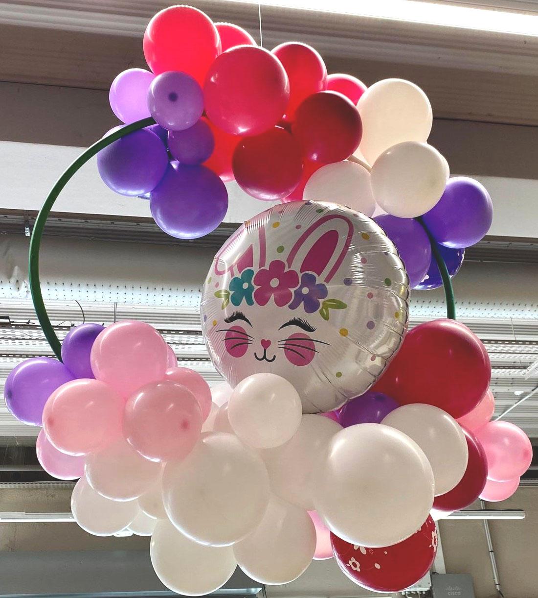 Cerceau décoré thème Pâques en ballons