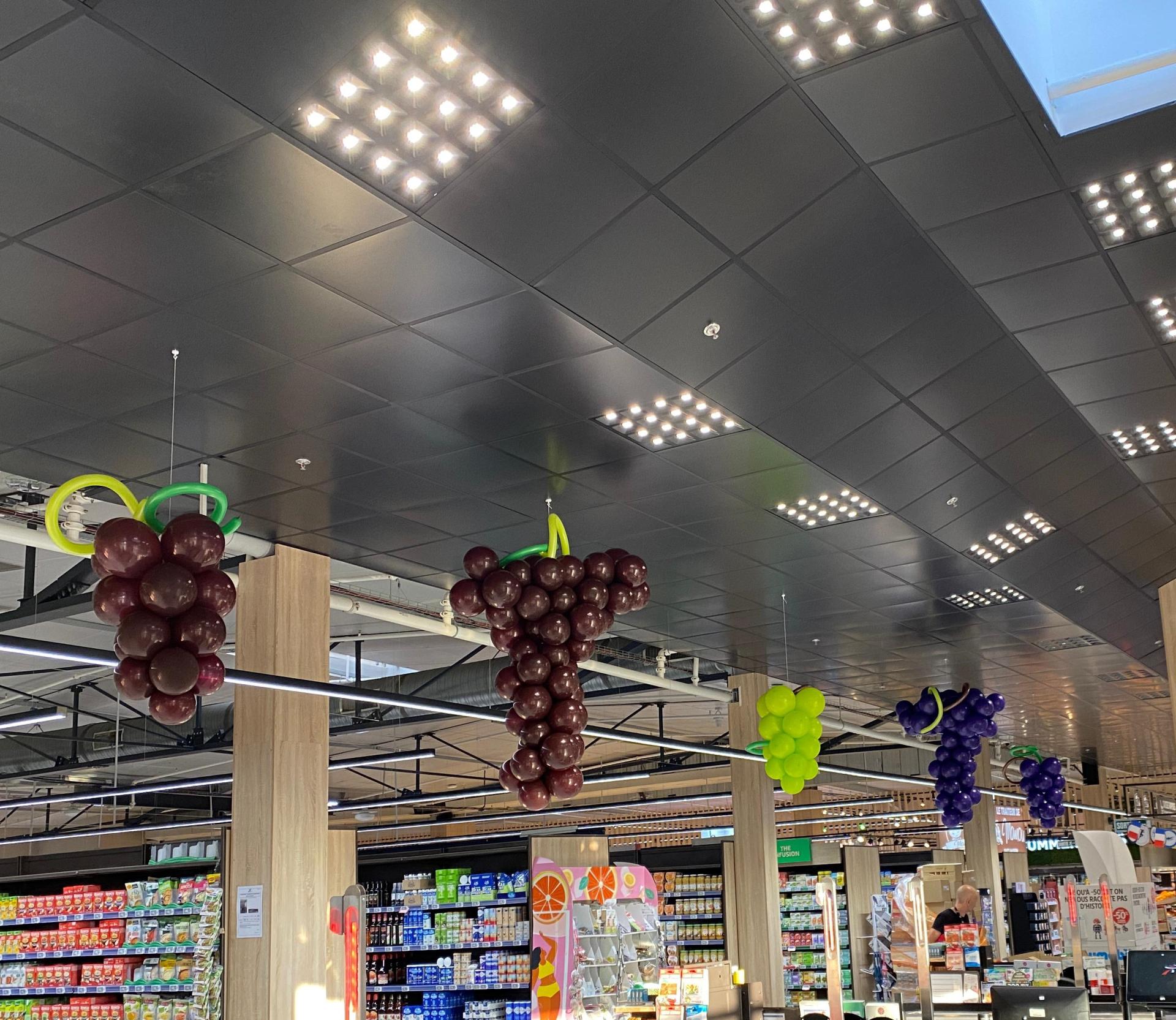 Grappe géante foire aux vins intermarché