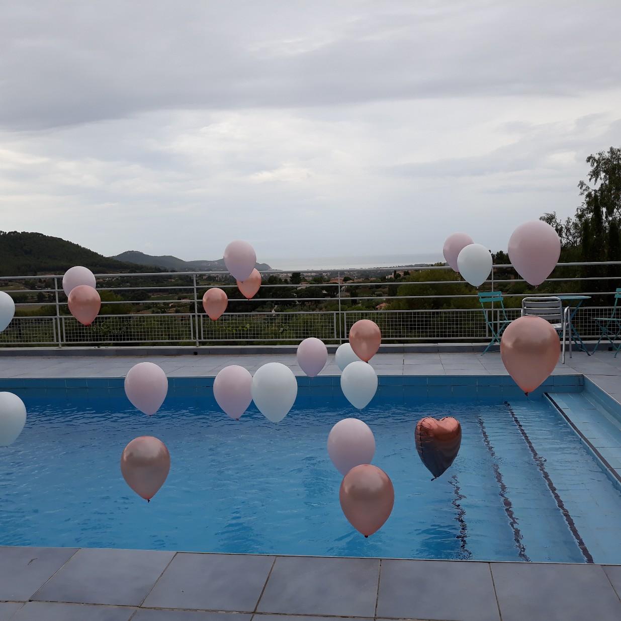 Hélium ballon piscine