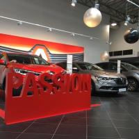Décors en ballons Garage Renault concession