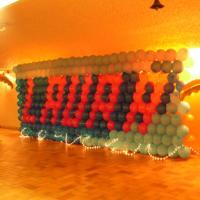 Mur de ballons avec prénom